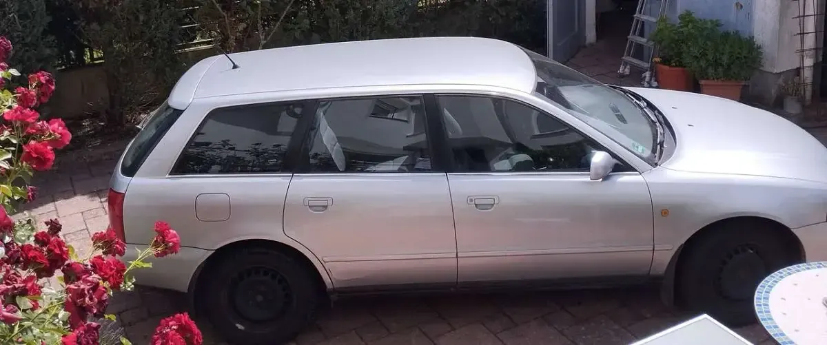 Brugt Audi A4 165 HK (121 kW) 1998 Sølv Stationcar