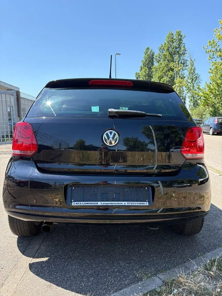Gebraucht VW Polo Life 90 PS (66 kW) 2014 Schwarz Kleinwagen