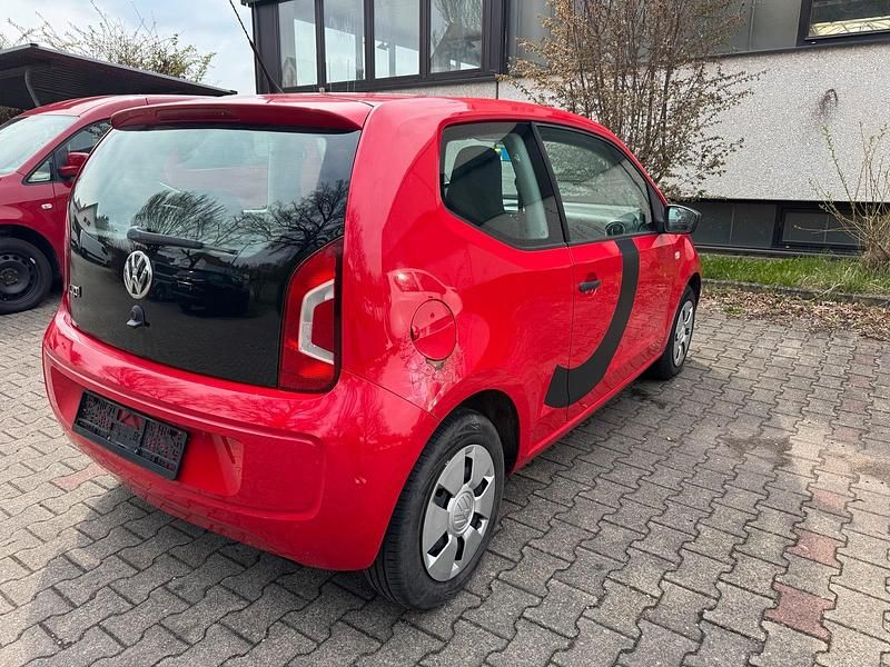 Second-hand VW up! 60 CP (44 kW) 2013 Roșu Hatchback