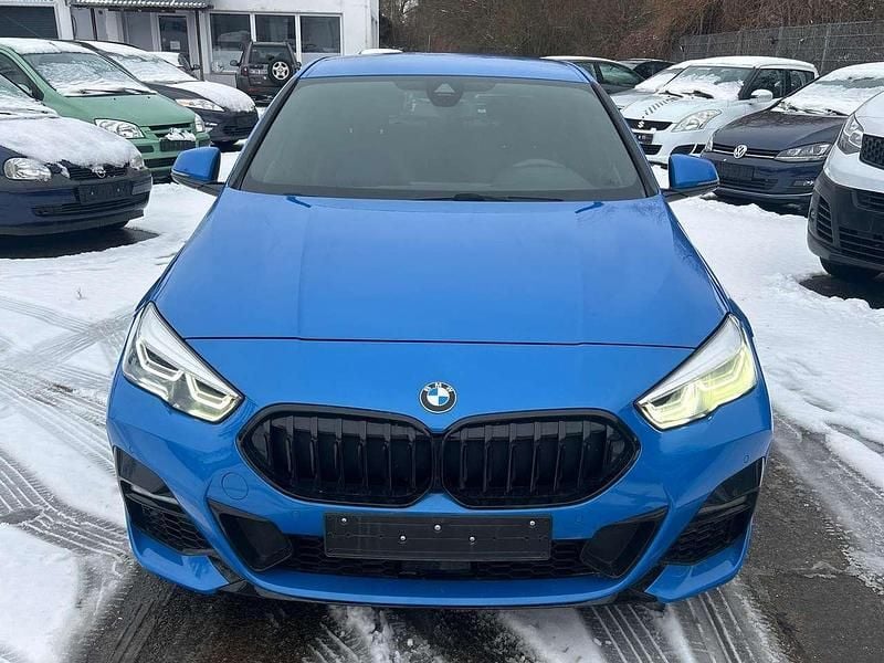 Gebraucht BMW 220 M Sport 178 PS (130 kW) 2022 Misano blau metallic Limousine