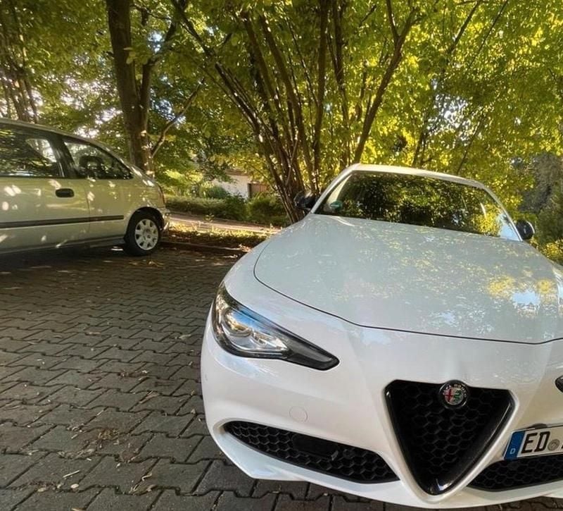 Gebraucht Alfa Romeo Giulia 180 PS (132 kW) 2018 Weiß Limousine