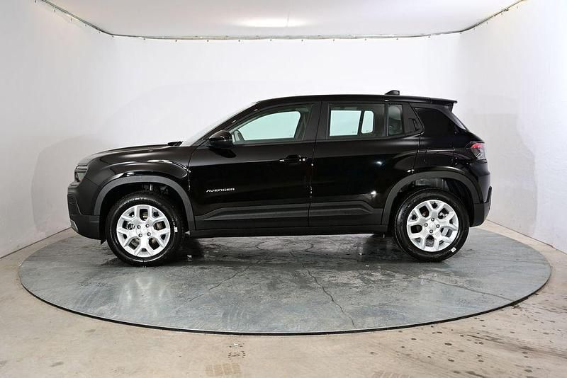 Neu Jeep Avenger Altitude 101 PS (74 kW) 2025 Schwarz SUV