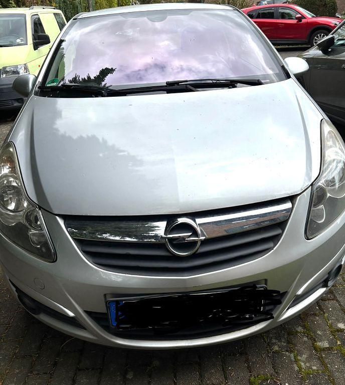 Gebraucht Opel Corsa Selection 101 PS (74 kW) 2010 Silber Kleinwagen