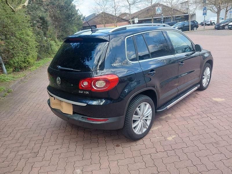 Gebraucht VW Tiguan Team 140 PS (102 kW) 2010 Schwarz SUV