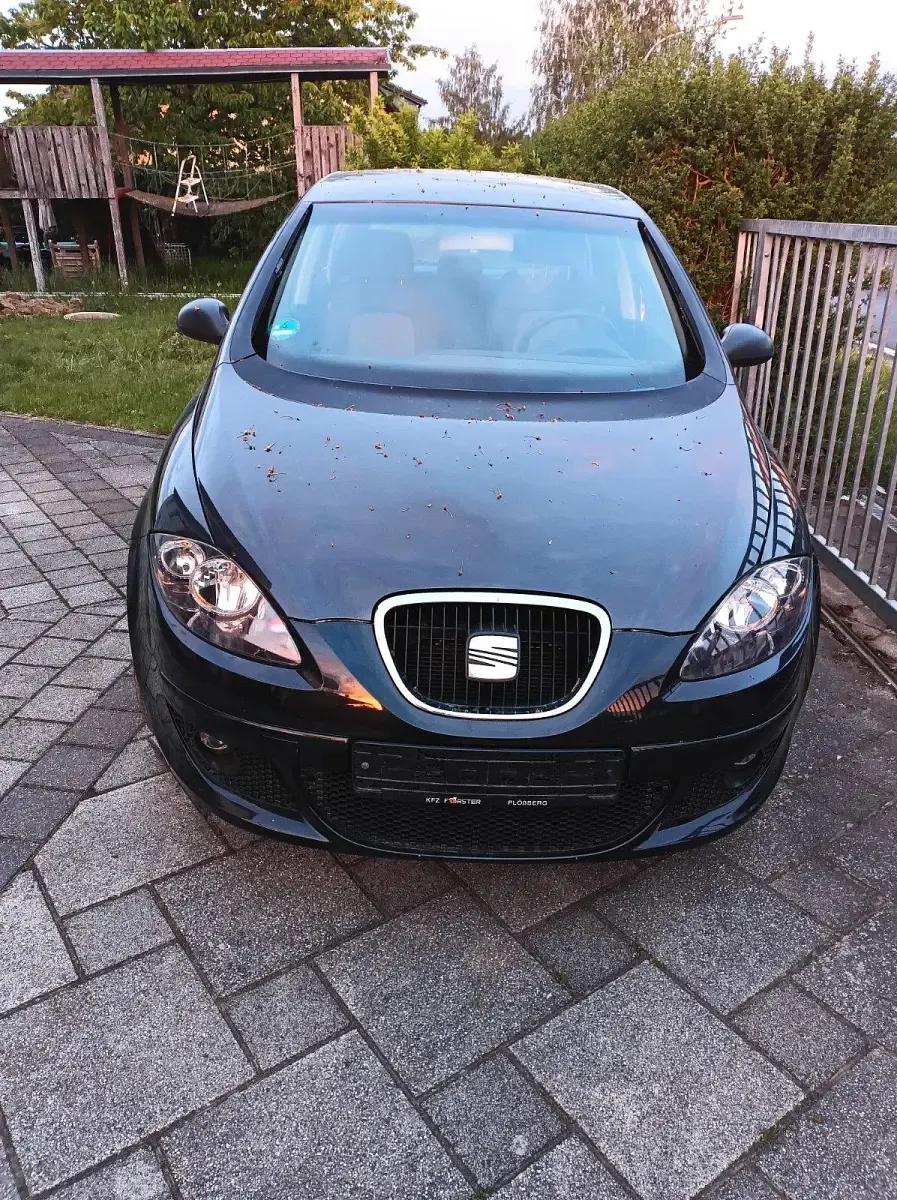 Używany Seat Altea 102 KM (75 kW) 2008 Czarny Hatchback