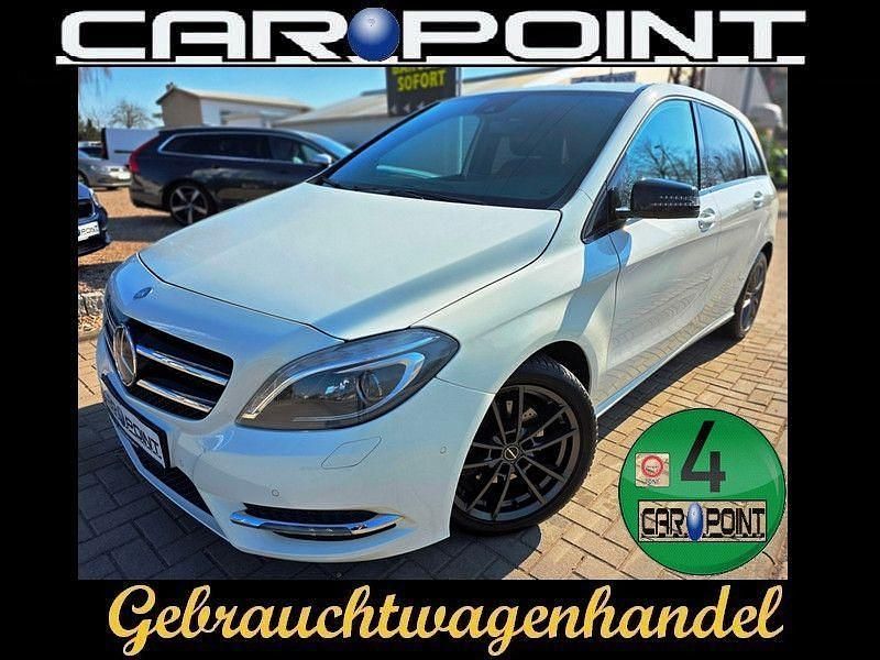 Gebraucht Mercedes B180 109 PS (80 kW) 2012 Weiß Van / Kleinbus