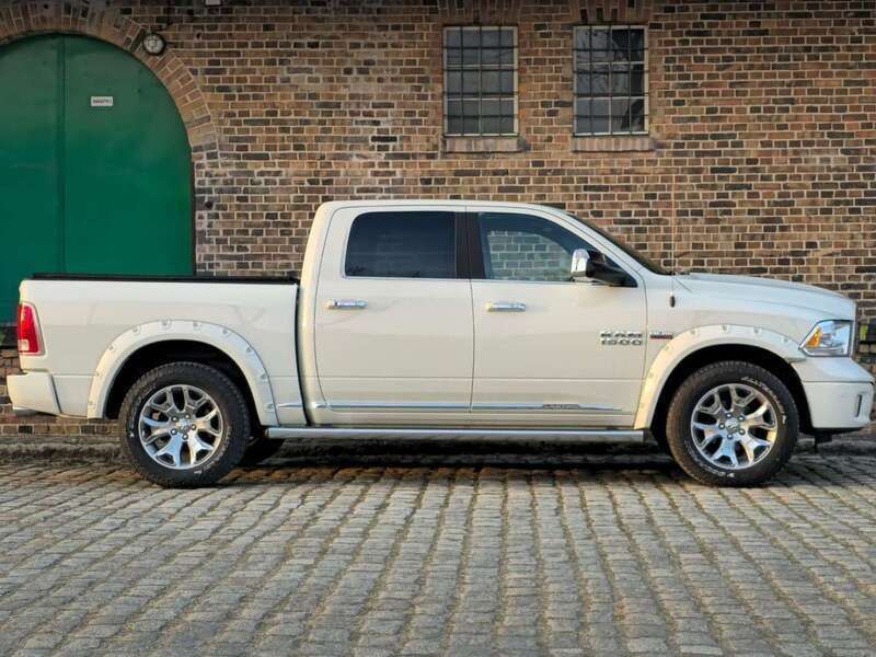 Perlmutt Gebraucht 2017 Dodge Ram Limited Abholung | 39.900 € (Fairer Preis) - Bild 1/4