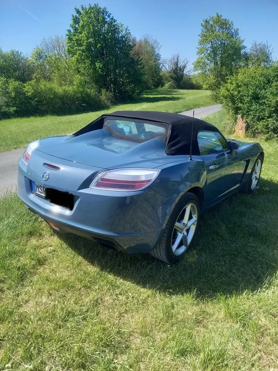 Occasion Opel GT 264 ch (194 kW) 2008 Bleue Cabriolet