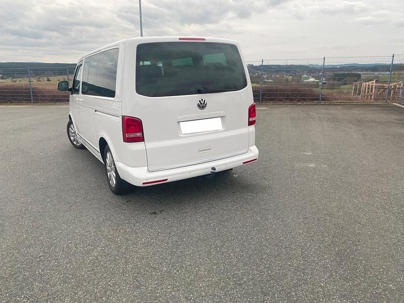 Usado VW Multivan 180 HP (132 kW) 2013 Branco Monovolume