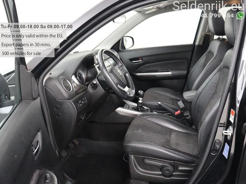 Gebraucht Suzuki Vitara Style 129 PS (94 kW) 2022 Schwarz SUV