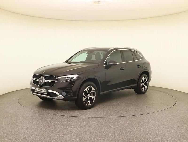Gebraucht Mercedes GLC400d Avantgarde 252 PS (185 kW) 2022 Schwarz SUV