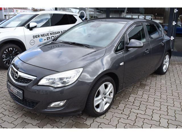 Gebraucht Opel Astra Design Edition 140 PS (102 kW) 2012 Karbongrau Limousine