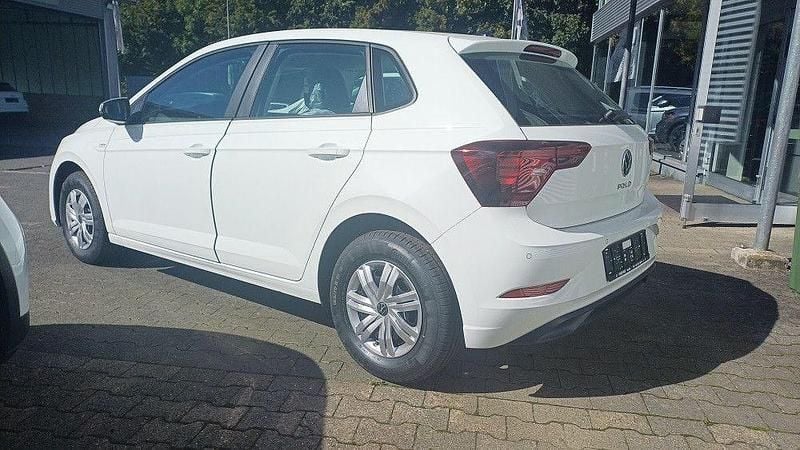 Gebraucht VW Polo Basis 80 PS (58 kW) 2025 Weiß Limousine