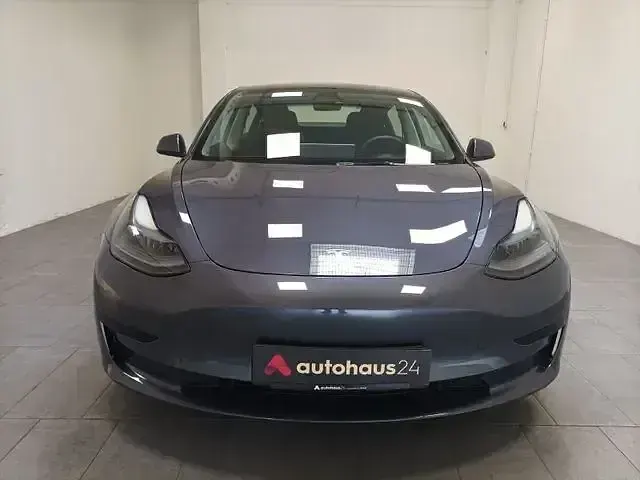 Usado Tesla Model 3 RWD 239 kW (325 CV) 2022 Gris Berlina