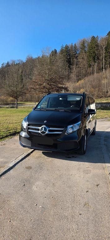 Gebraucht Mercedes V220 Edition 163 PS (119 kW) 2020 Schwarz Van / Kleinbus