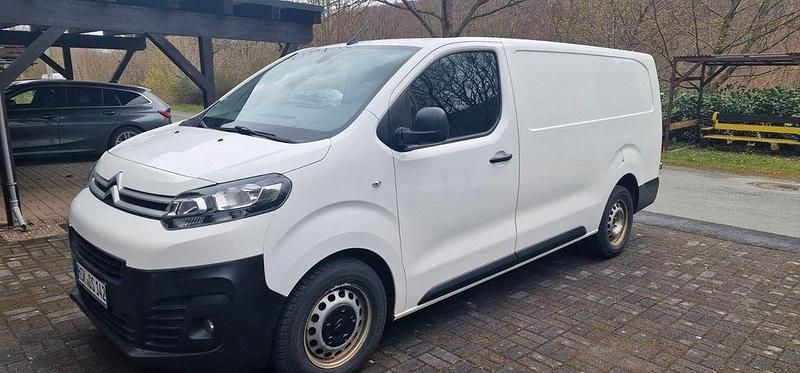 Gebraucht Citroën Jumpy 150 PS (110 kW) 2017 Weiß Van / Kleinbus