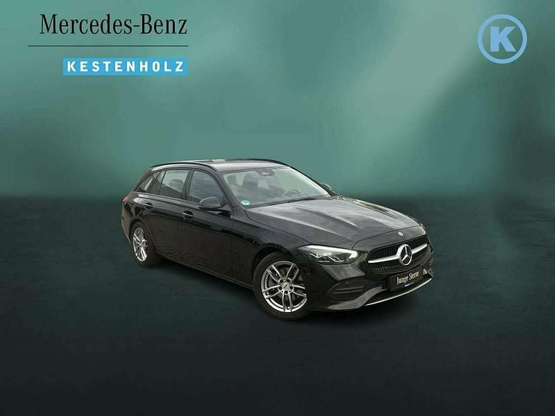 Gebraucht Mercedes C200 163 PS (119 kW) 2023 Unilack schwarz Kombi
