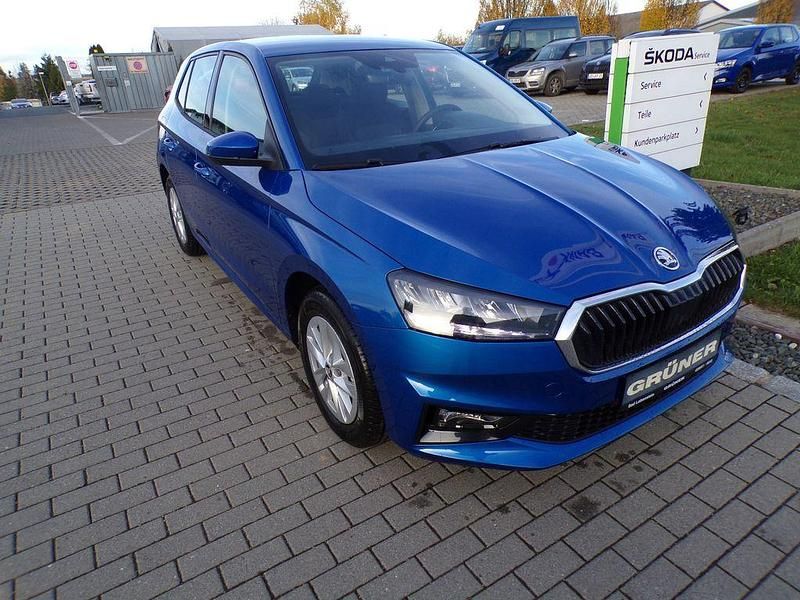 Blau Neu 2025 Skoda Fabia Limousine | 16.990 € (Guter Preis) - Bild 1/4