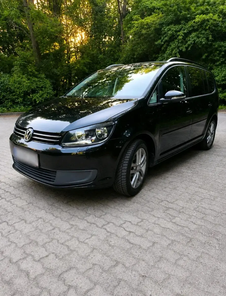 Usata VW Touran 105 CV (77 kW) 2015 Nero Monovolume