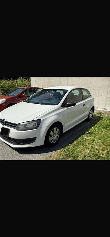 Weiß Gebraucht 2011 VW Polo Kleinwagen | 2.900 € (Superpreis) - Bild 1/4