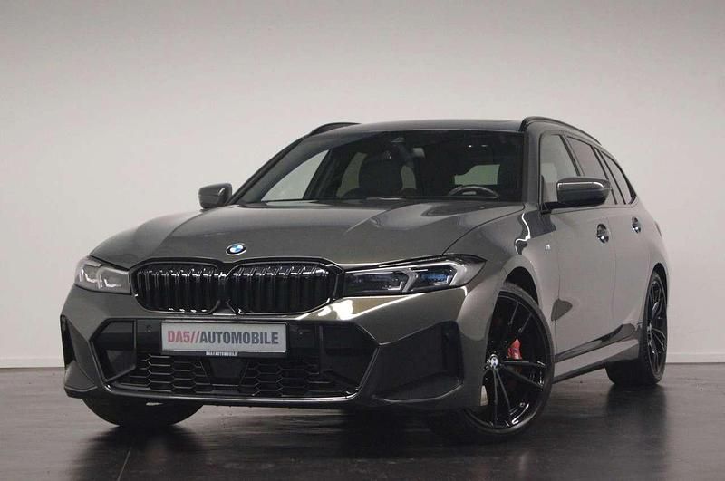 Grau Gebraucht 2024 BMW 320 M Sport Kombi | 42.900 € (Etwas zu teuer) - Bild 1/4