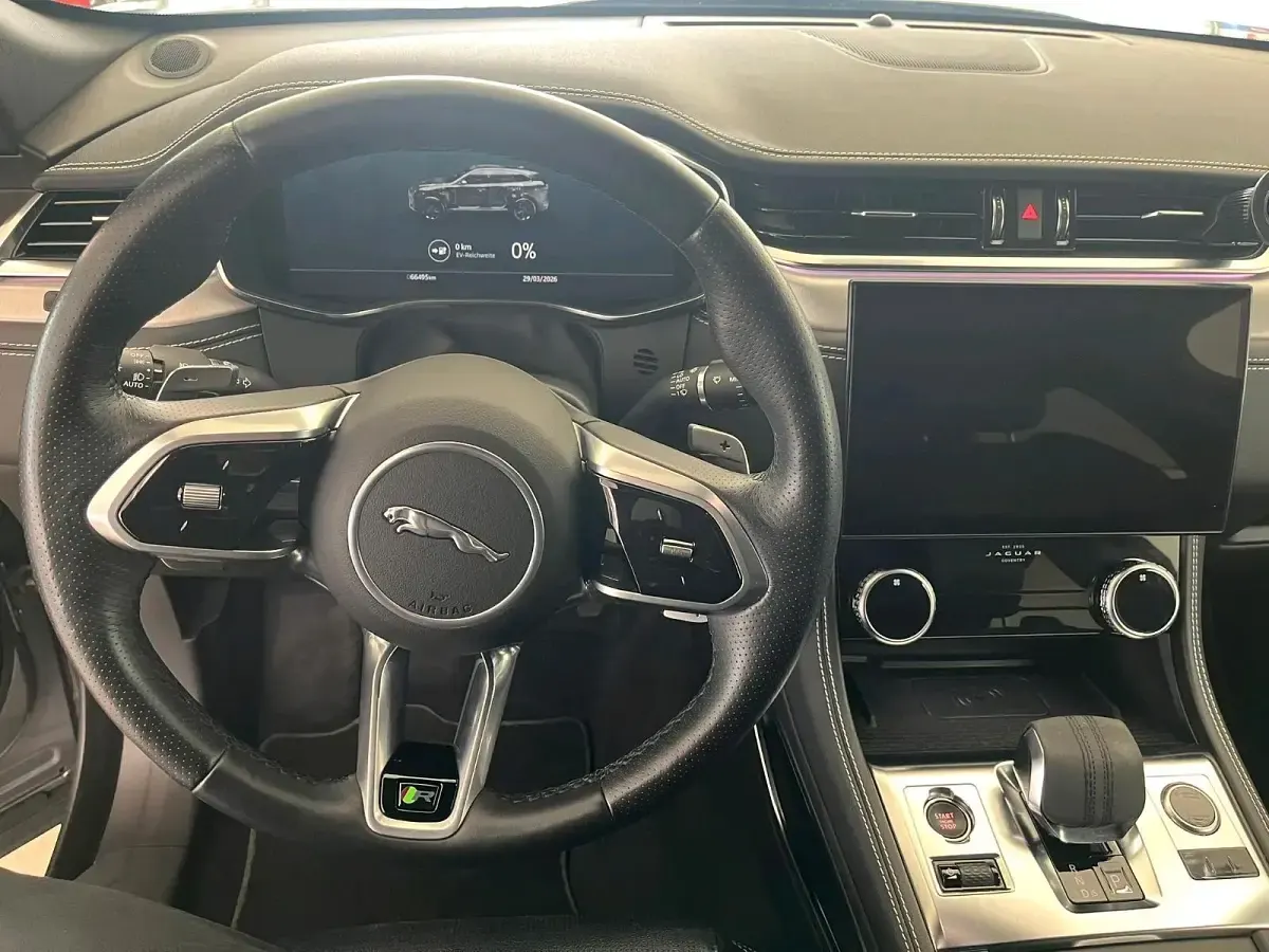 Gebraucht Jaguar F-Pace 300 PS (220 kW) 2022 Grau SUV