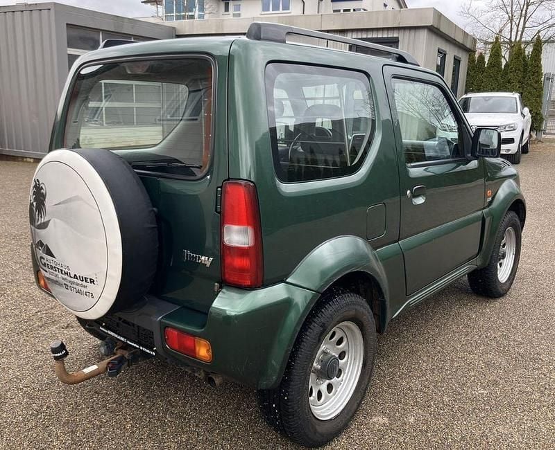 Gebraucht Suzuki Jimny 86 PS (63 kW) 2010 Grün SUV