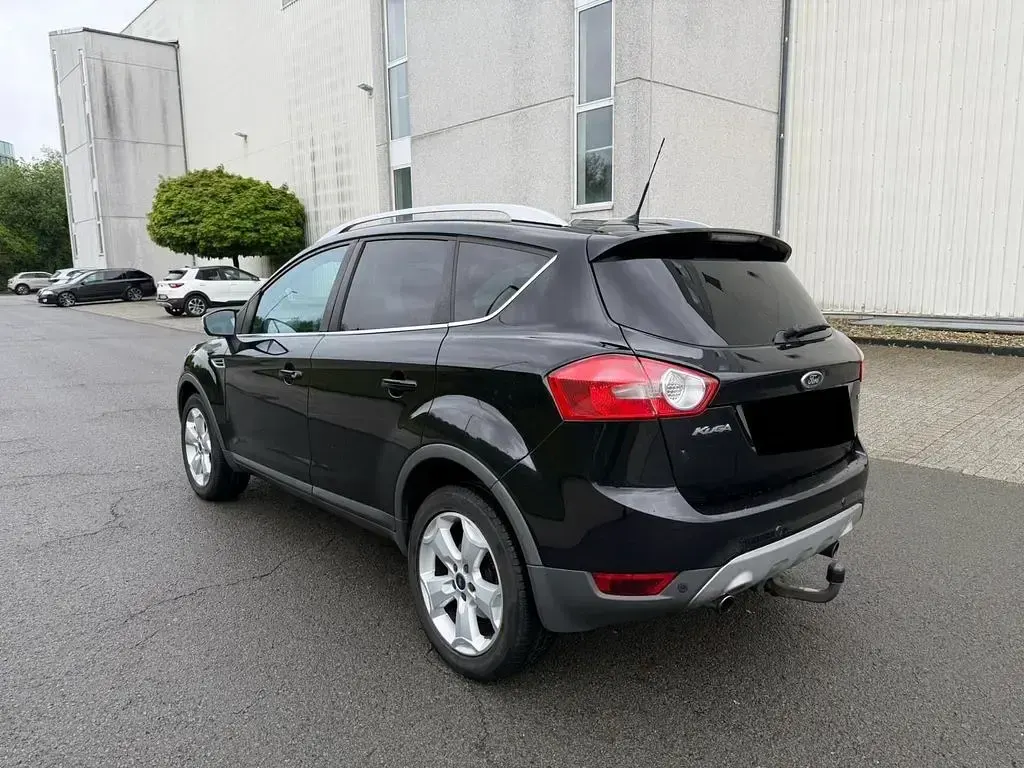 Używany Ford Kuga Titanium 136 KM (100 kW) 2009 Czarny SUV