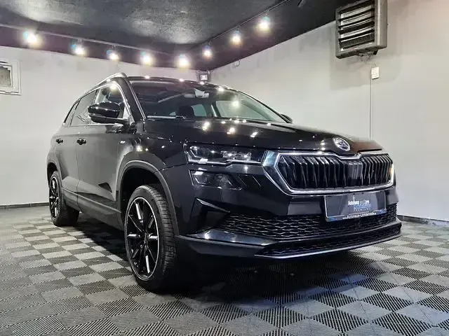 Gebraucht Skoda Karoq Tour 150 PS (110 kW) 2022 Schwarz SUV