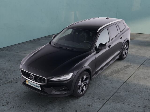Gebraucht Volvo V60 CC 197 PS (144 kW) 2023 Schwarz Kombi