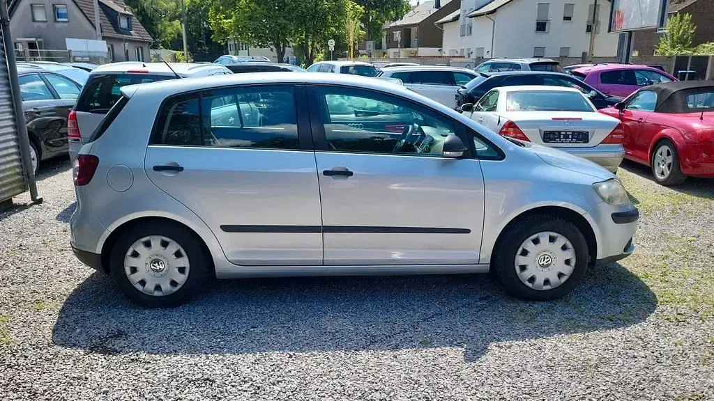 Gebraucht VW Golf Plus Cross 105 PS (77 kW) 2007 Reflexsilber metallic Van / Kleinbus