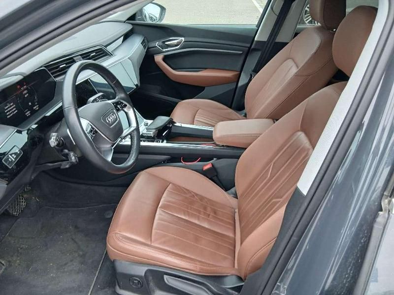 Gebraucht Audi e-tron Sportback Performance 300 kW (408 PS) 2023 Magnetgrau SUV