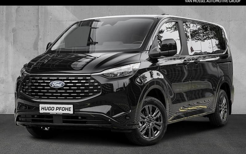 Gebraucht Ford Tourneo Titanium 233 PS (171 kW) 2025 Schwarz Van / Kleinbus