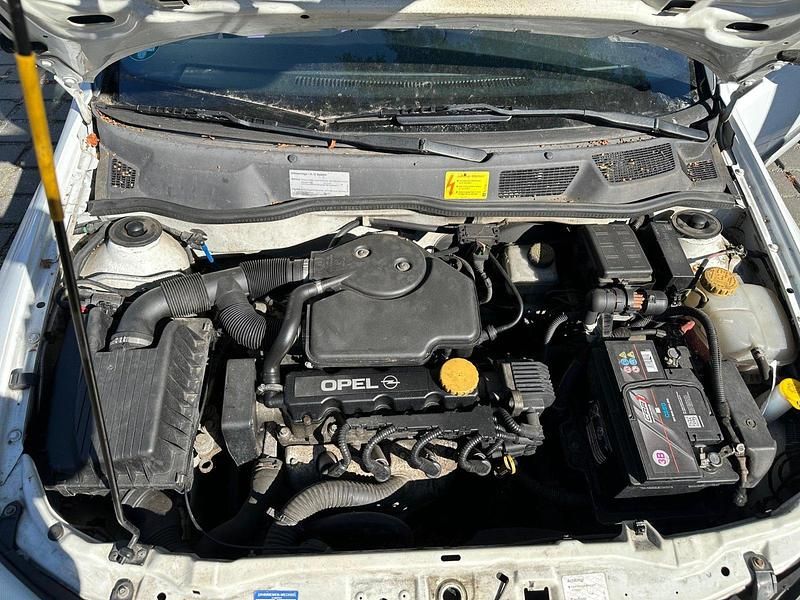 Gebraucht Opel Astra 75 PS (55 kW) 1999 Weiß Coupé