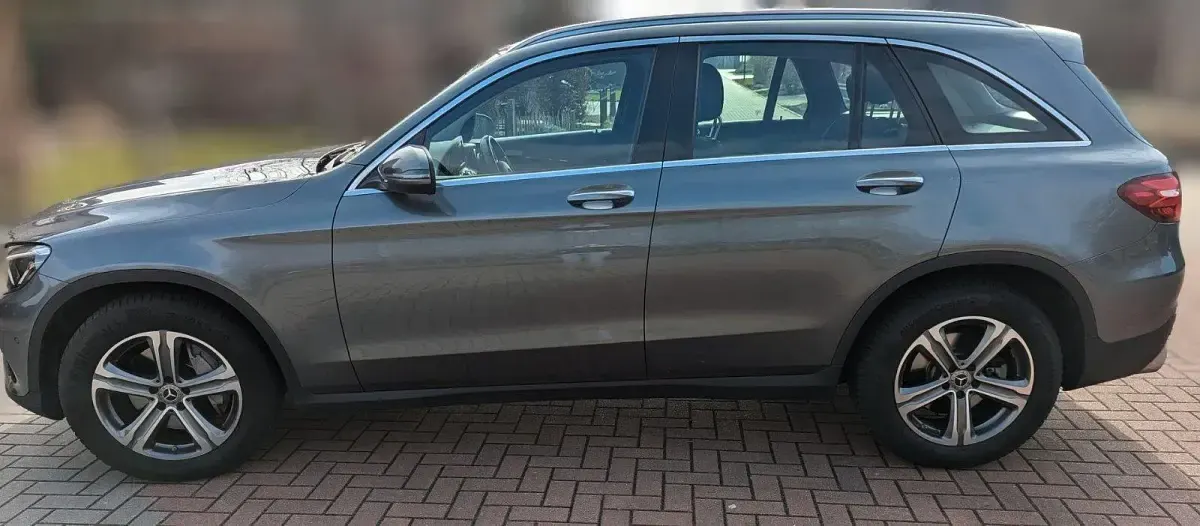 Gebraucht Mercedes GLC220 170 PS (125 kW) 2018 Grau SUV