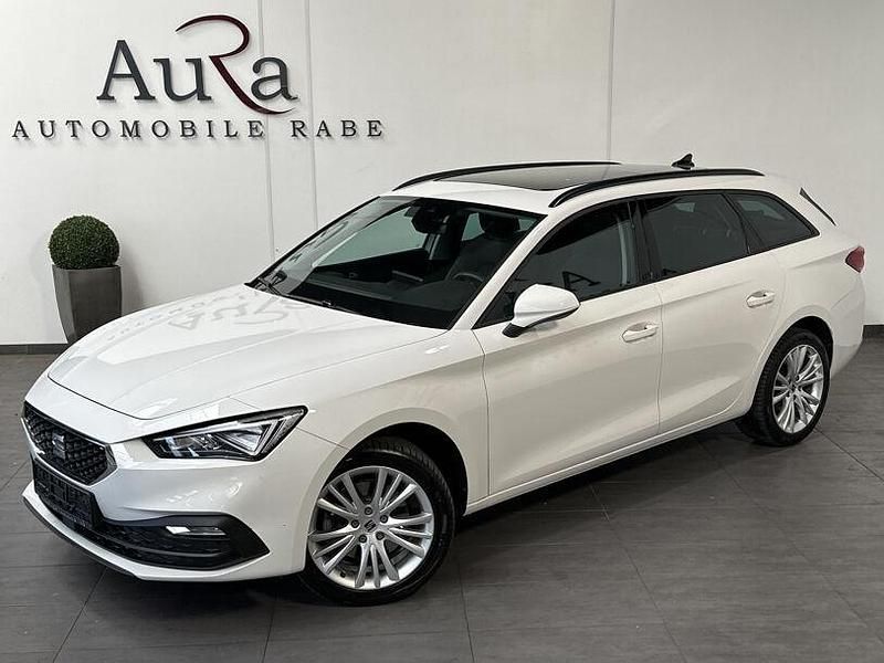 Candy weiss Gebraucht 2023 Seat Leon Kombi | 22.449 € (Fairer Preis) - Bild 1/4