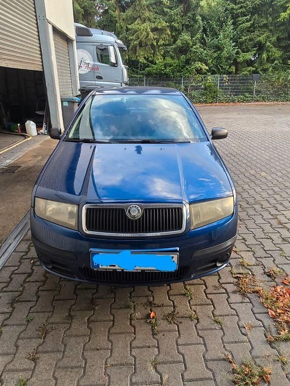 Blau Gebraucht 2006 Skoda Fabia Classic Limousine | 1.150 € (Guter Preis) - Bild 1/4
