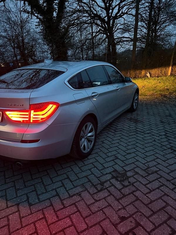 Gebraucht BMW 535 299 PS (219 kW) 2010 Silber Limousine