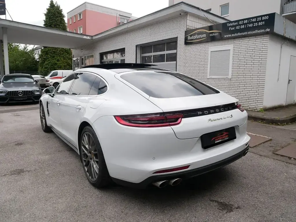 Gebraucht Porsche Panamera Executive 549 PS (403 kW) 2019 Weiß Kleinwagen