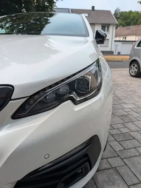 Gebraucht Peugeot 308 GT 131 PS (96 kW) 2021 Weiß Kombi