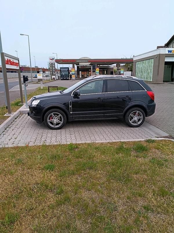 Second-hand Opel Antara 183 CP (134 kW) 2011 Negru SUV