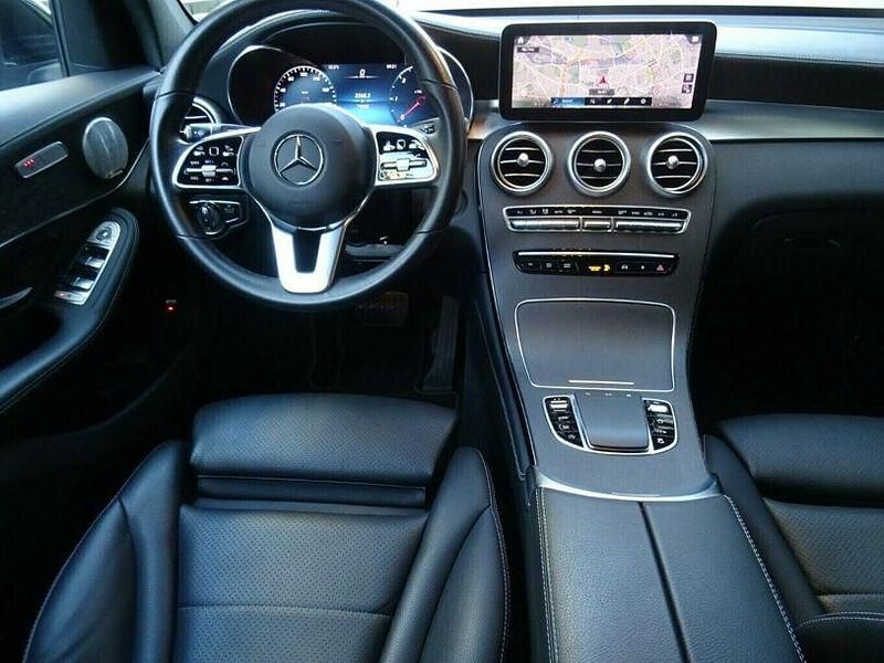 Gebraucht Mercedes GLC220 194 PS (142 kW) 2020 Schwarz (obsidianschwarz met) SUV