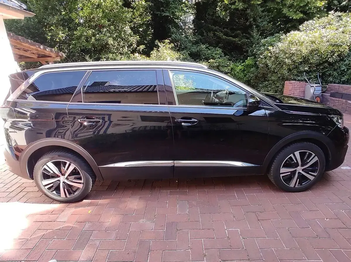 Gebraucht Peugeot 5008 Allure 131 PS (96 kW) 2019 Schwarz SUV