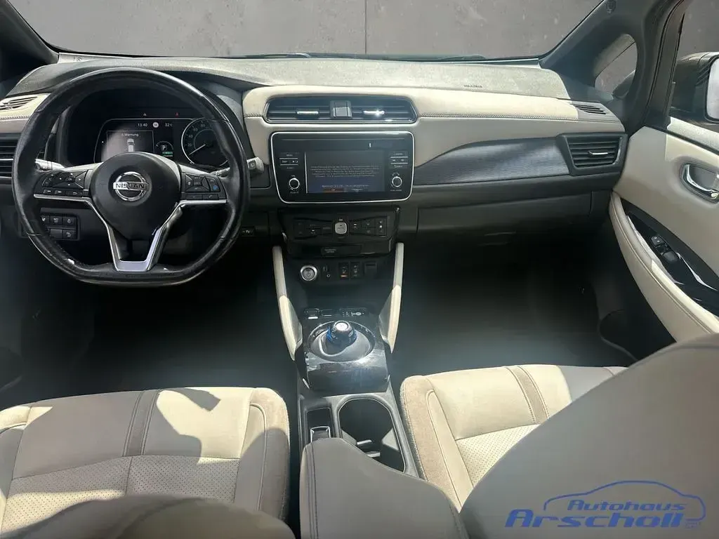 Gebraucht Nissan Leaf Tekna 160 kW (218 PS) 2016 Braun Kleinwagen