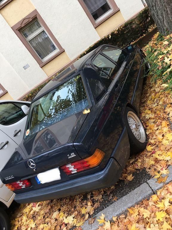 Gebraucht Mercedes 190 220 PS (161 kW) 1990 Blau Limousine