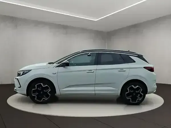 Gebraucht Opel Grandland X 131 PS (96 kW) 2023 Lack weiss banquise / deckende lackierung SUV