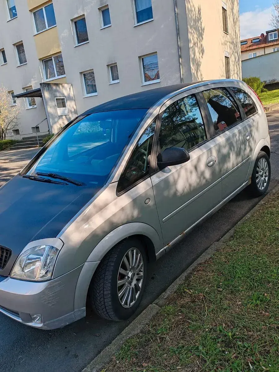 Gebraucht Opel Meriva 101 PS (74 kW) 2003 Silber Van / Kleinbus