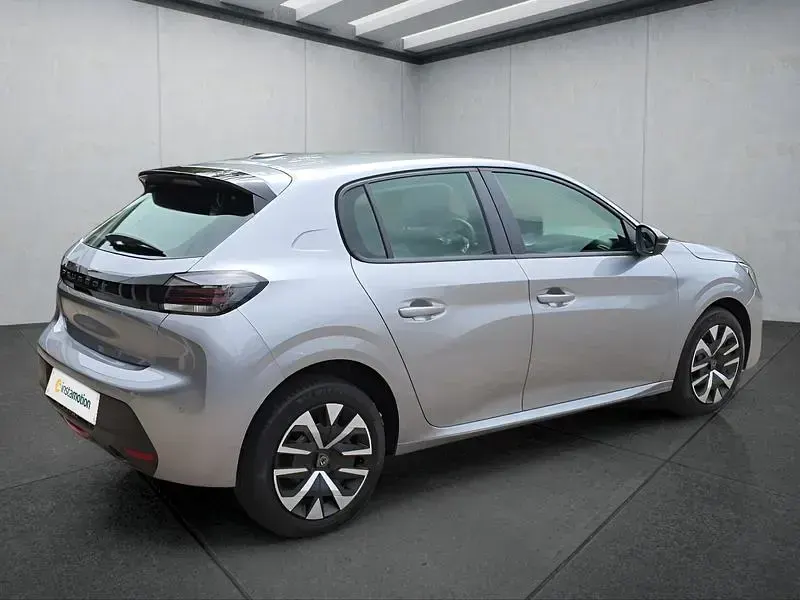 Gebraucht Peugeot 208 Style 101 PS (74 kW) 2025 Silber Kleinwagen