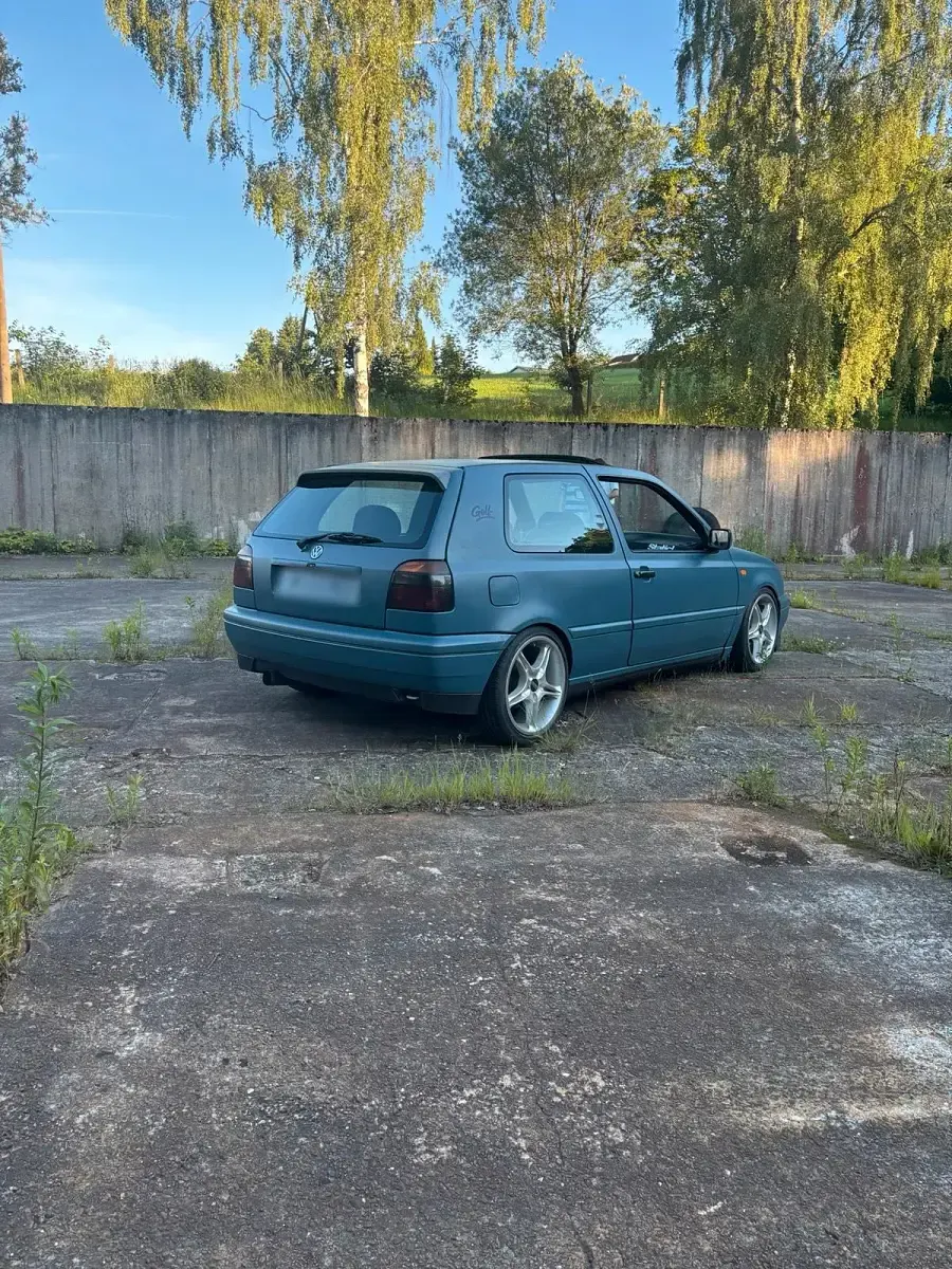 Gebraucht VW Golf III 60 PS (44 kW) 1997 Blau Kleinwagen