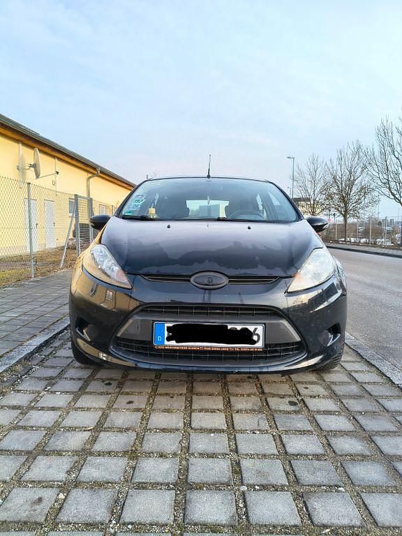 Gebraucht Ford Fiesta Ambiente 82 PS (60 kW) 2010 Schwarz Kleinwagen